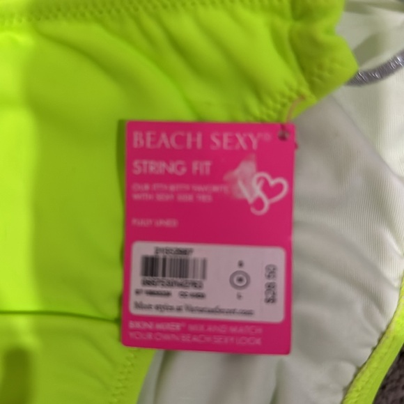 Victoria’s Secret string fit bikini, bottom size medium - Picture 3 of 3